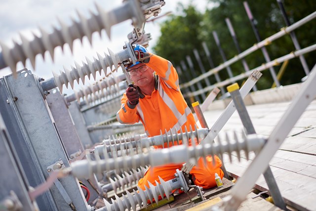 East Coast Mainline increases power supply with £216.2M contract, to optimise the passenger experience