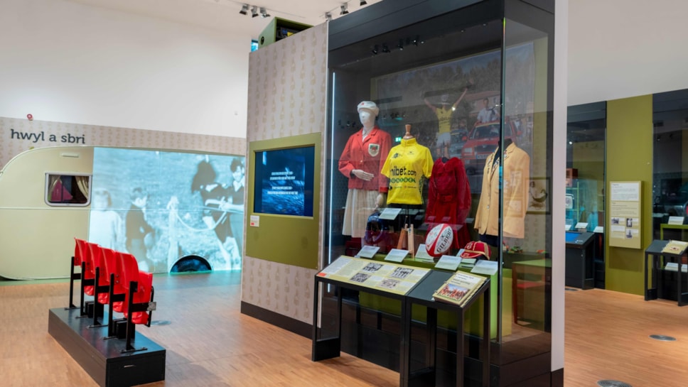 Menywod a Chwaraeon: Cymru