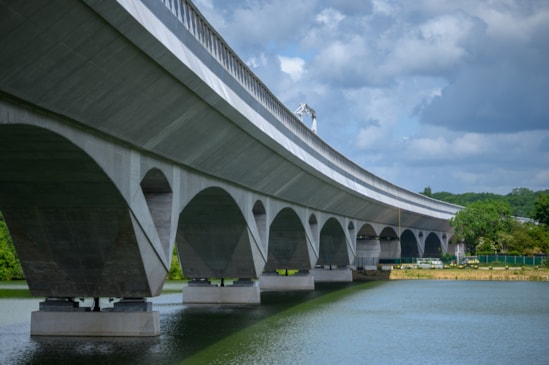 View of Colne Valley viaduct as it crosses Savay Lake (June 2025) 00001