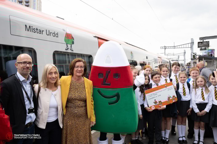 TfW mr urdd-3: TfW mr urdd-3