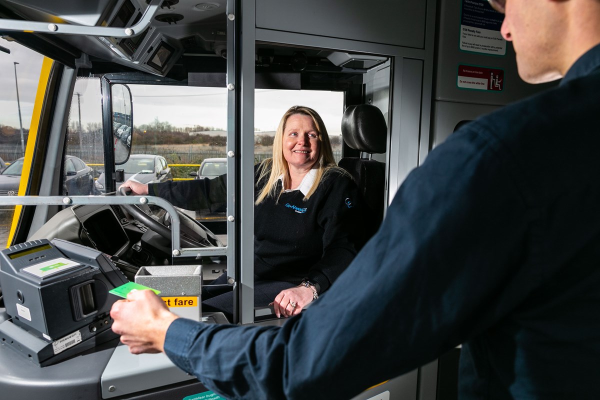 Female bus driver interacting with passengers Go-Ahead Ireland (7)