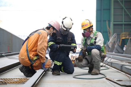 ABS and SHI teams at work in the yard