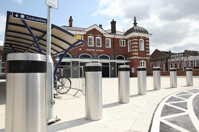 Network Rail take over Guildford and Clapham Junction stations to support future redevelopment: Clapham Junction