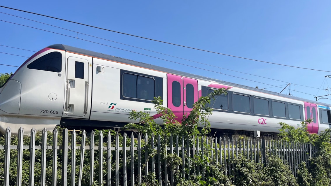 c2c train at Leigh on Sea