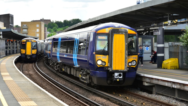 Thousands more train seats coming to Kent and south east London this December: Class 377 train pulls into Rochester station-2