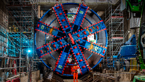 Euston Tunnel TBM delivery, lifts and assembly at Old Oak Common station