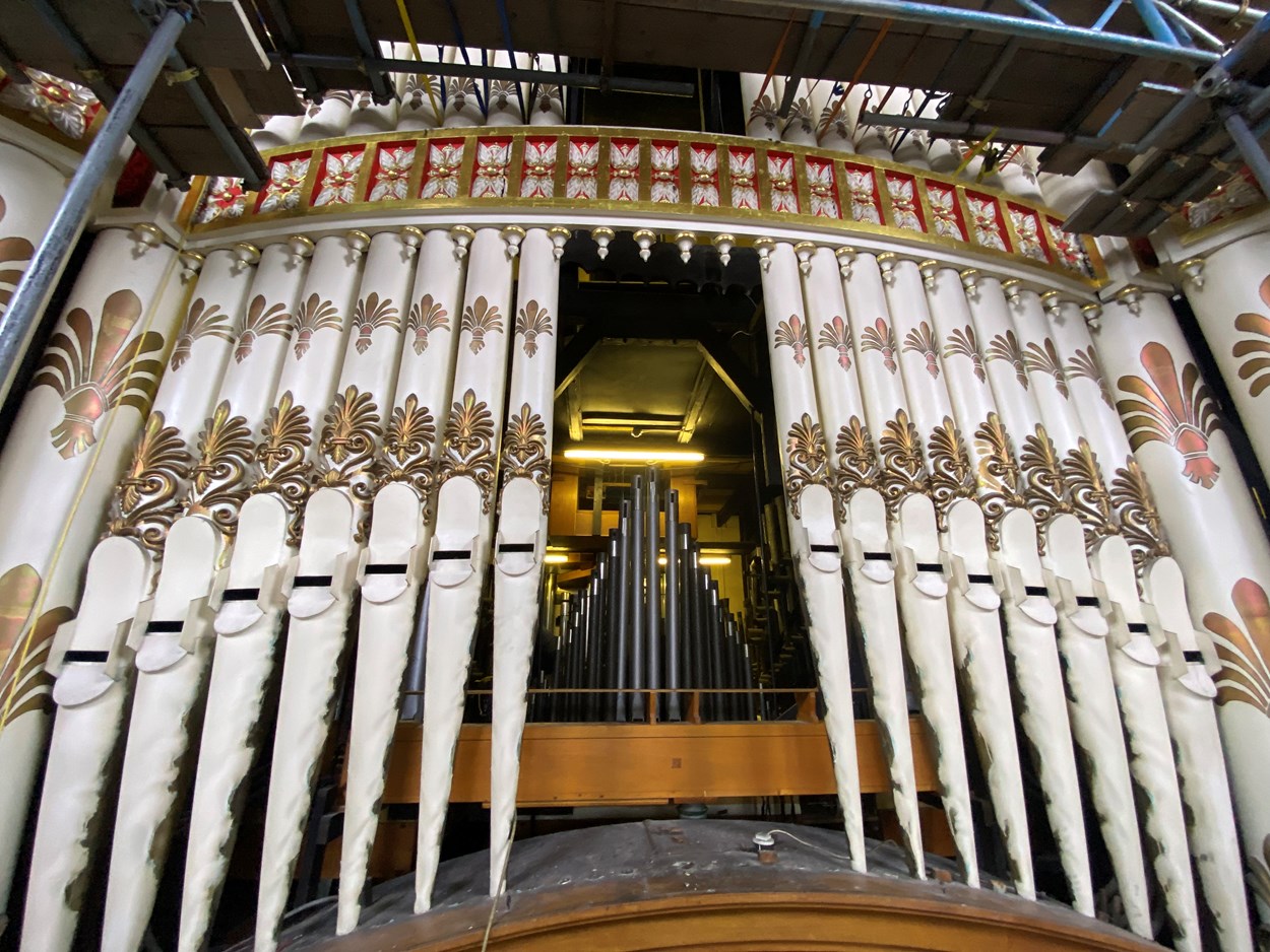 Leeds Town Hall organ project begins: Pipe organ specialists from Nicholson and Co. Ltd set up in Leeds Town Hall's magnificent Victoria Hall this week where they began erecting a complex network of scaffolding around the 50ft high organ before getting to work on the painstaking process of dismantling its impressive pipes and intricate inner workings.