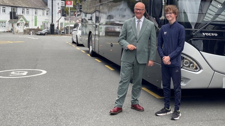 £1 bus fares for young people extended to March 2027