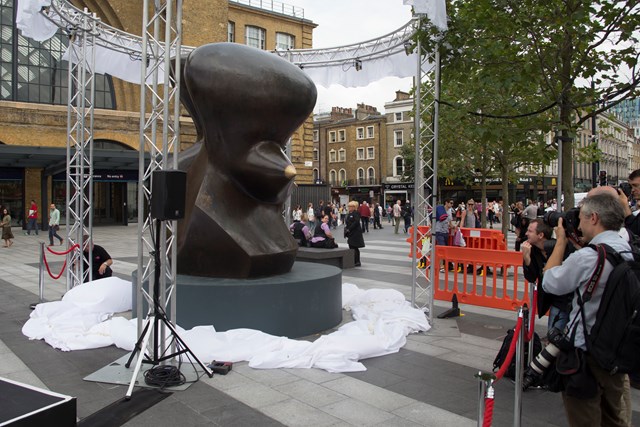 Unveiling of Henry Moore's Large Spindle Piece (3): Selection of photos from the unveiling of Henry Moore's Large Spindle Piece at King's Square in King's Cross station