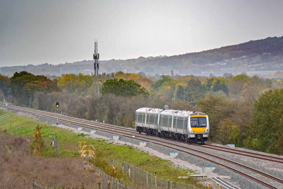 Chiltern Railways train on the Oxford - Milton Keynes route