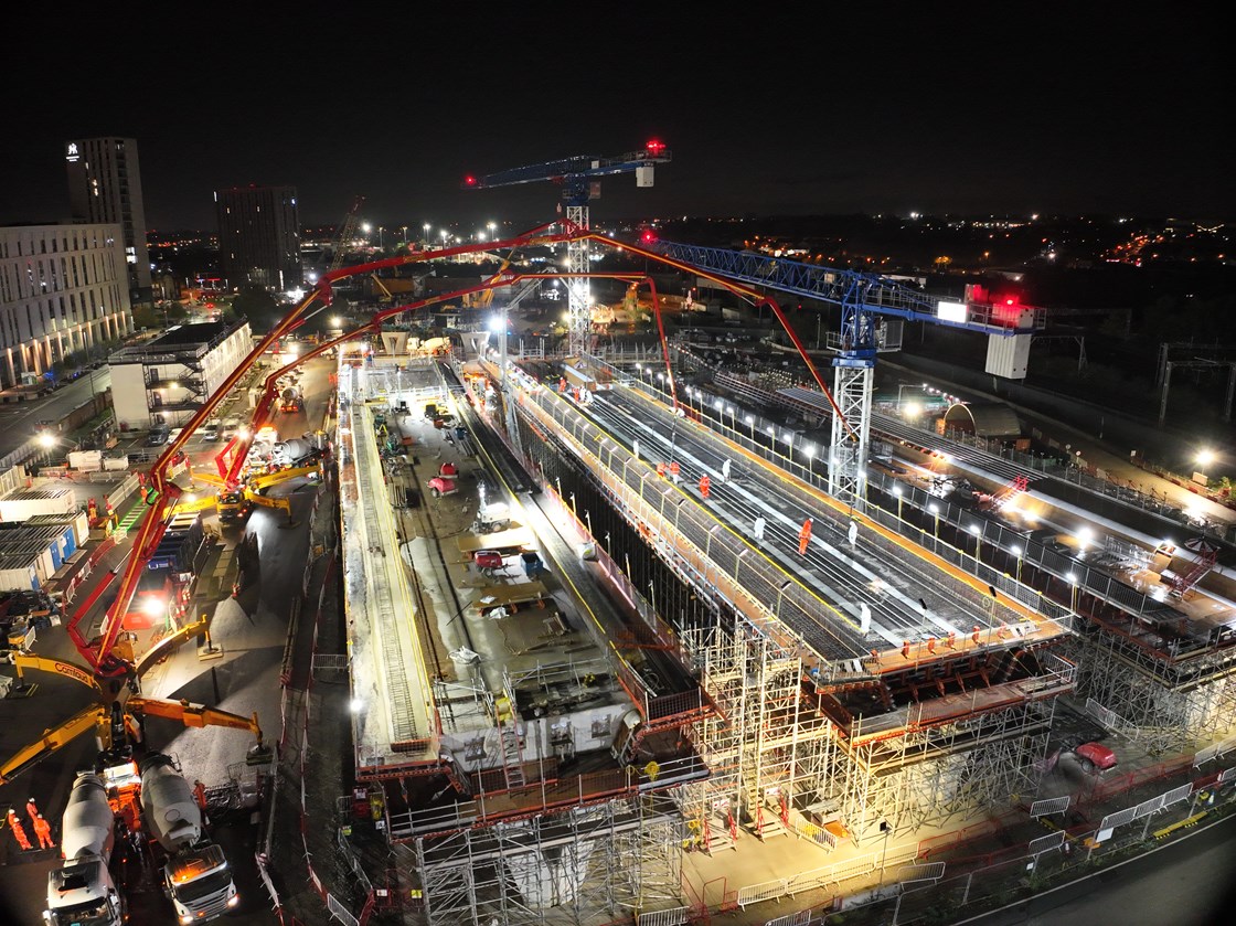 Night time concrete pour for Curzon 3 Viaduct decks