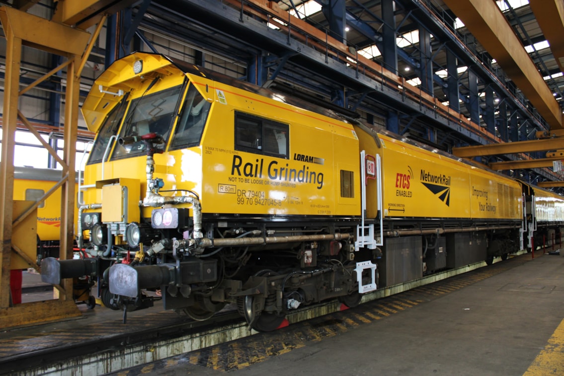 Loram C44 Rail Grinder vehicle C44-02 (2)