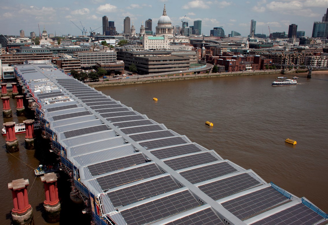 Blackfriars solar panels: (part of the Thameslink Programme)