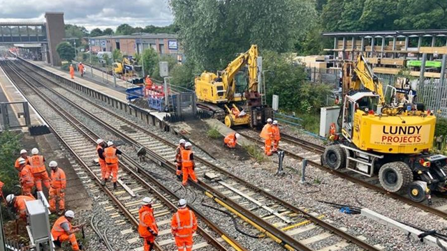 Track replacement between Hounslow and Staines