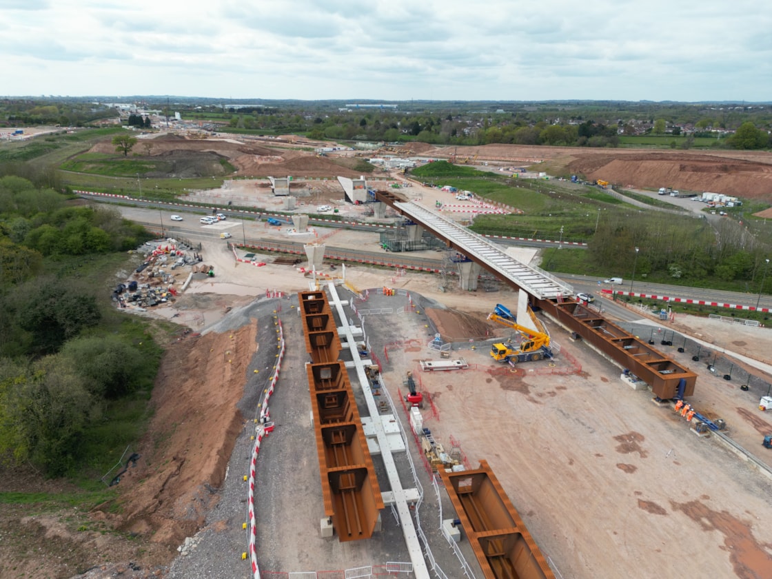 HS2 moves 1,100 tonne viaduct in weekend operation 2