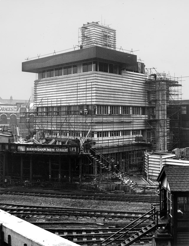 Birmingham New Street 25th January 1965 Signal box under construction, with nameboard visible. Part of the old signal box is visible on right. CREDIT KIDDERMINSTER RAILWAY MUSEUM