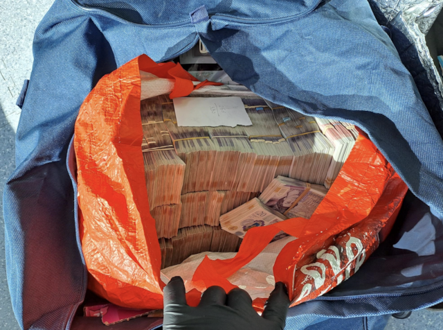 £1m suitcase Al Shaar