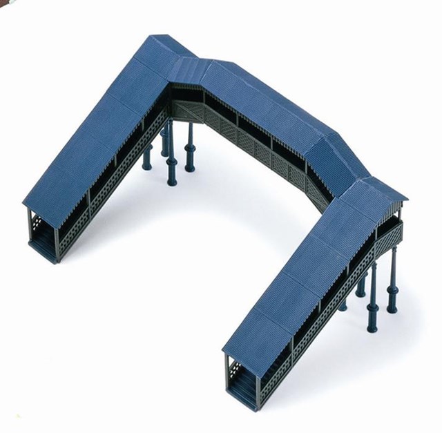 Hornby construction kit based on Hagley station footbridge