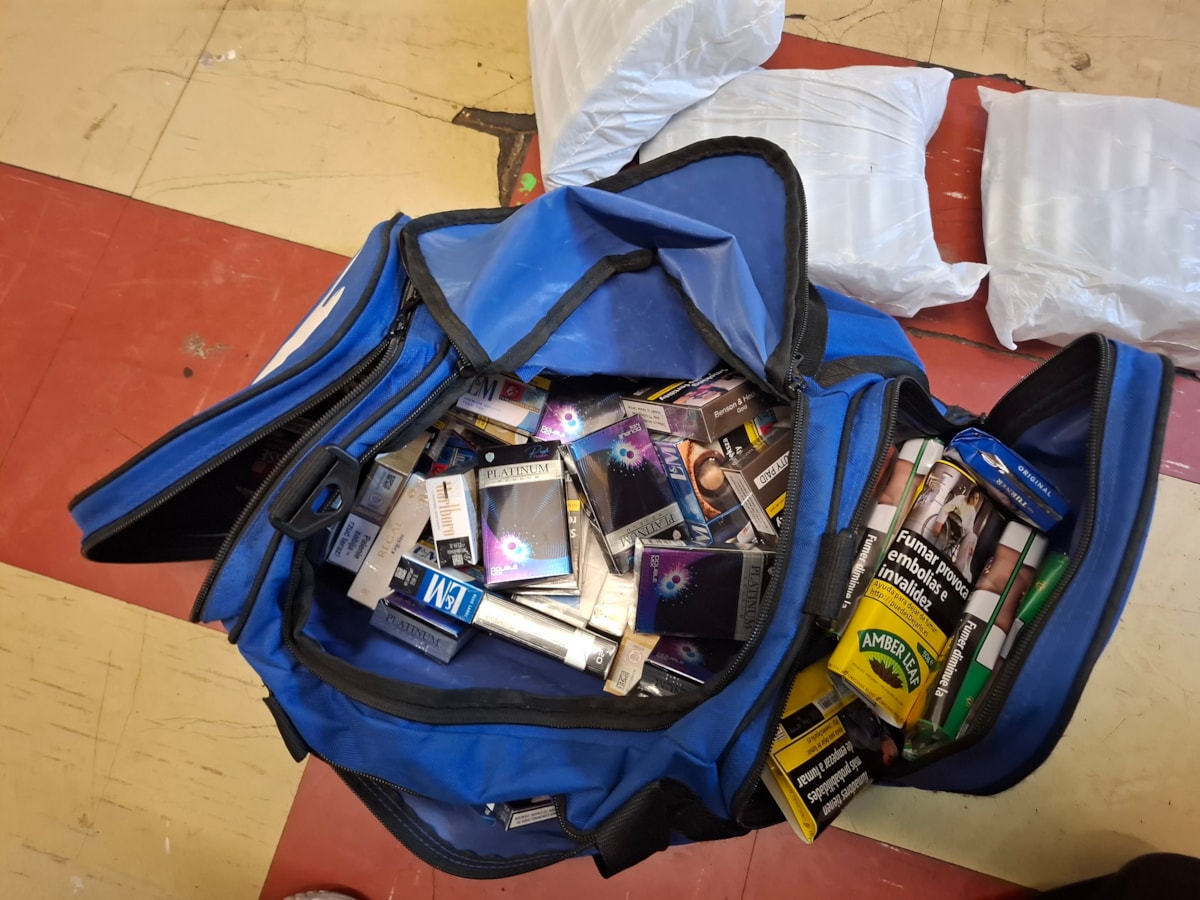The team discovered cigarettes and five pouches of hand rolling tobacco in branded, non-standardised packaging and oversized, non-complaint vapes.