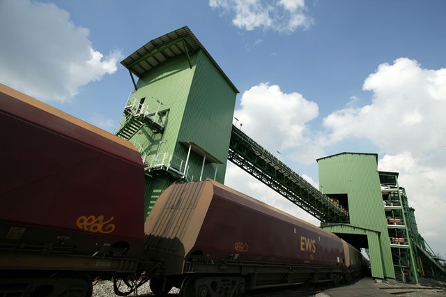 IMMINGHAM BULK LOAD RAIL BUNKERS: Immingham rapid loading rail bunkers