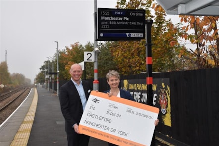 Chris Jackson and Yvette Cooper MP at Castleford station