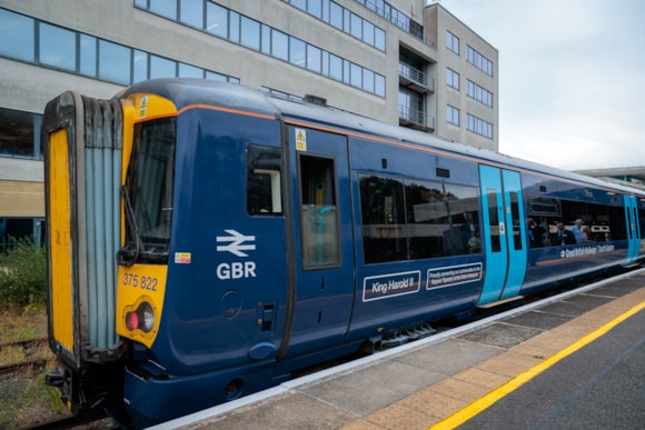 Southeastern unveils community-named Bayeux Tapestry train-9