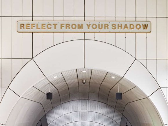 Darren Almond, Horizon Line, Shadow Line, Time Line, 2017. Bond Street station (Elizabeth line). Commissioned as part of The Crossrail Art Programme. Courtesy of the artist and White Cube. Photo: GG Archard, 2022