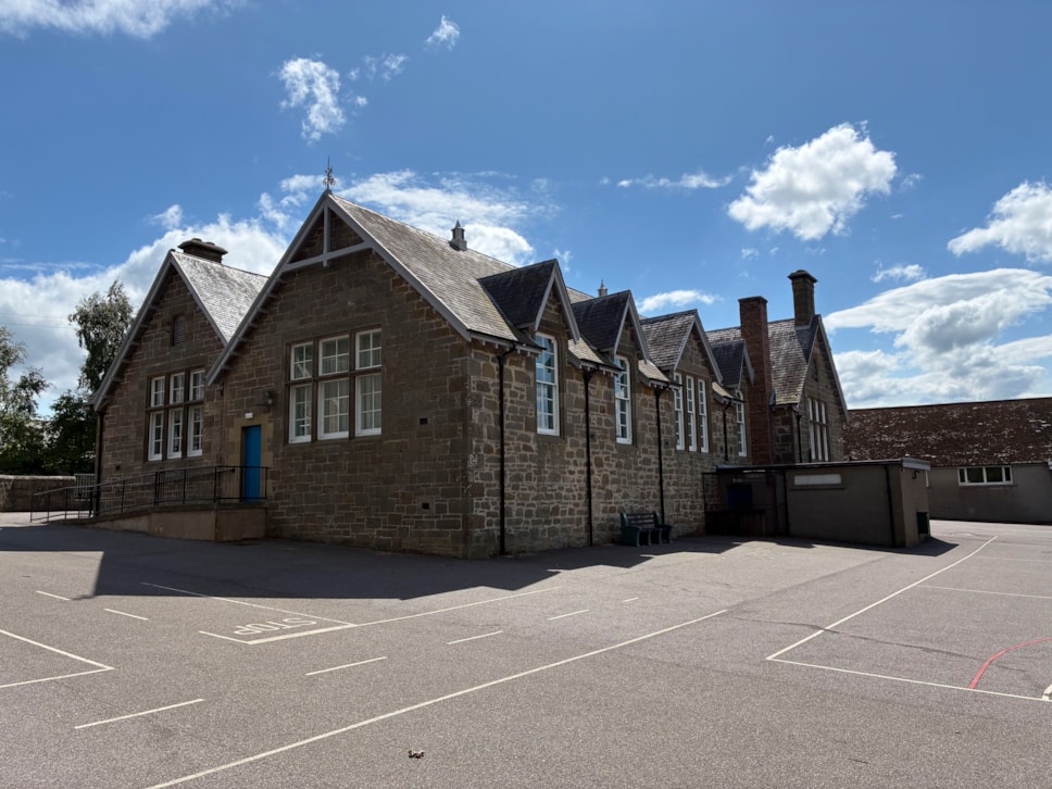 Alves Primary School