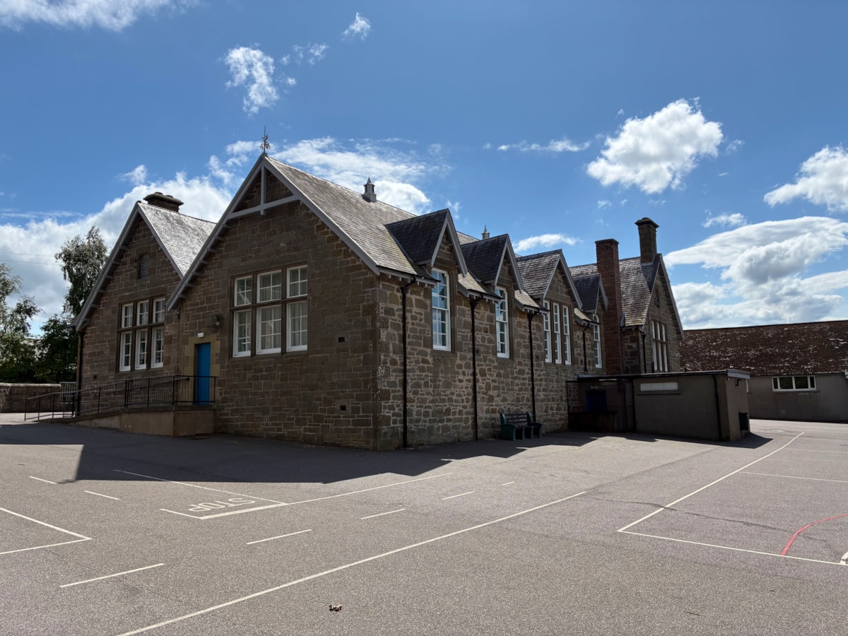 Alves Primary School building