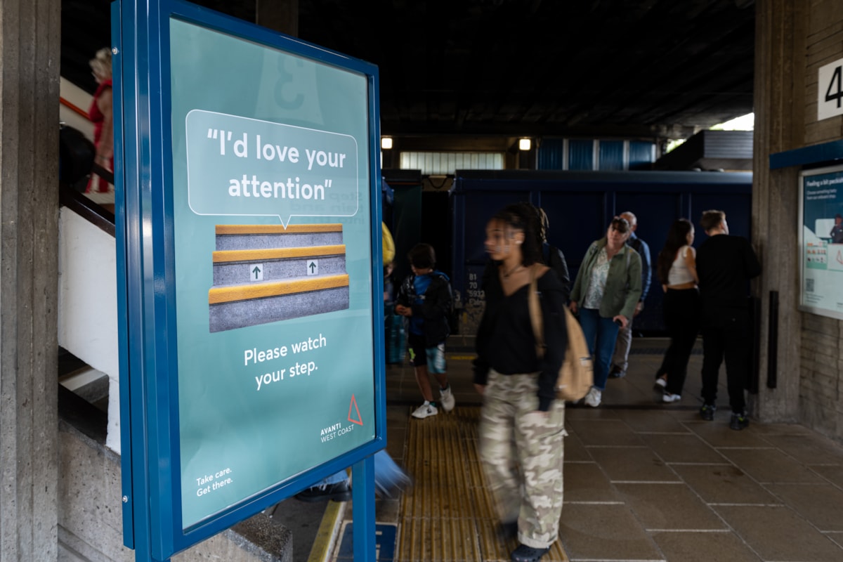 Avanti West Coast worked with behavioural science specialist, Richard Shotton, to create illustrations of elements of the station building that have a similar appearance to eyes and a mouth for a suite of posters and largescale artwork for its Take care. Get there. safety campaign.