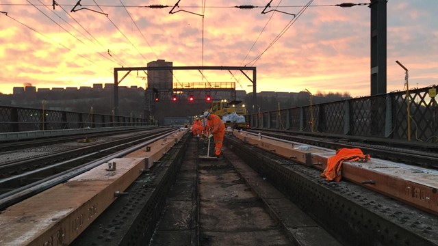 Work taking place on King Edward bridge in 2018