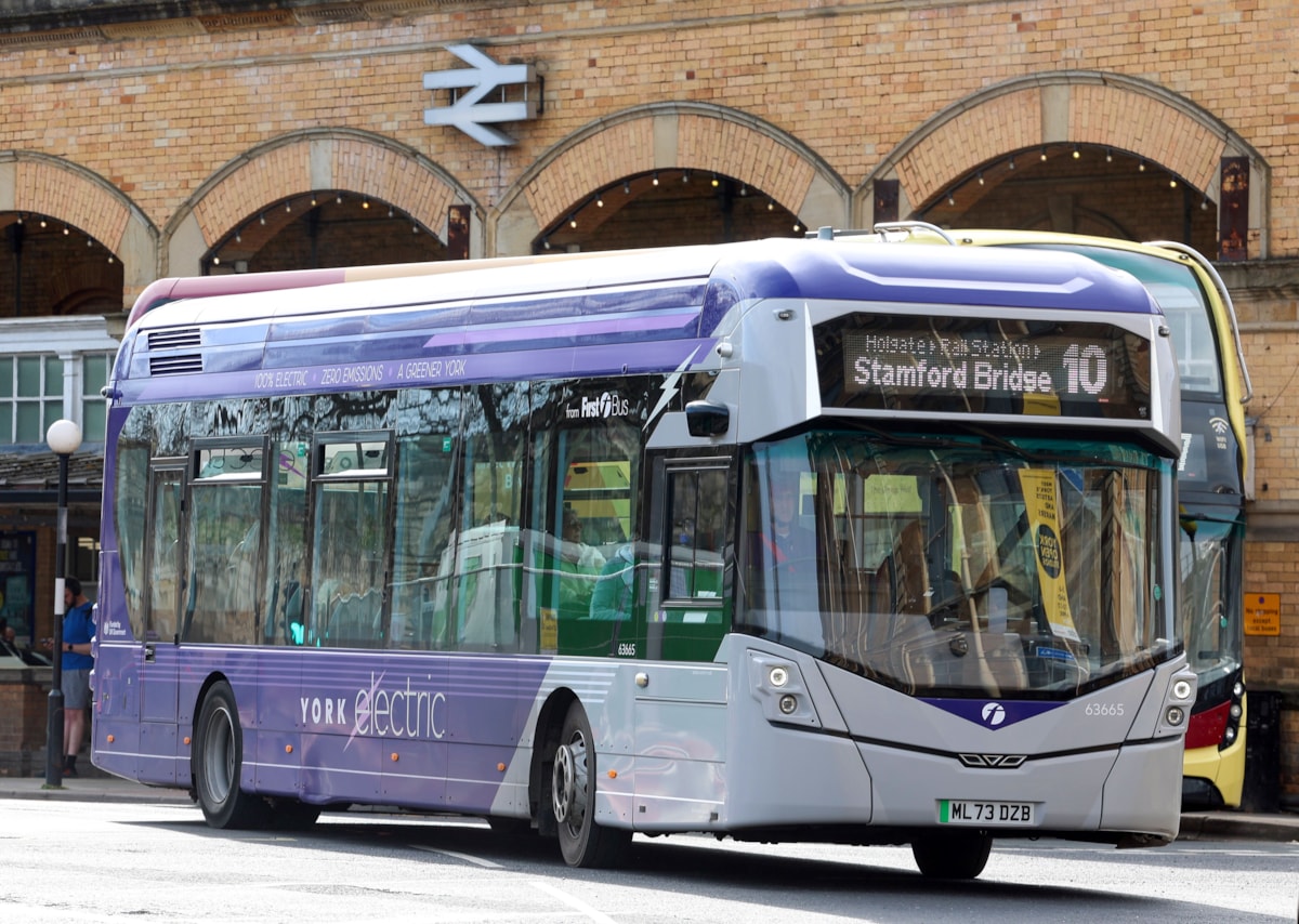 First Bus York Service 10 2
