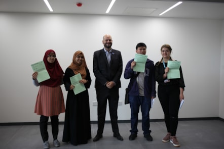 BSix Students with Mayor Phillip Glanville (1)