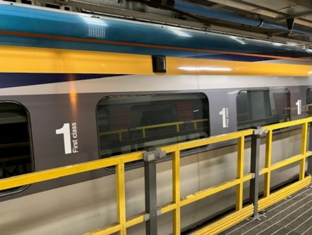 New customer signage on TPE's 802 fleet (6)