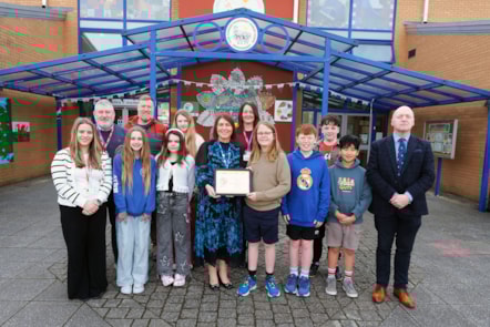 Prendergast school military award - Gwobr milwrol ysgol Prendergast