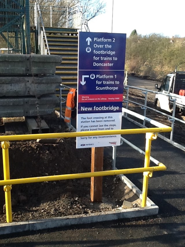 Temporary footbridge at Thorne South station