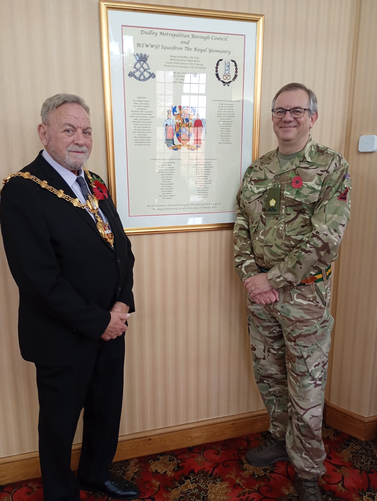 Mayor of Dudley Cllr Pete Lee and Maj JP Astley DL, Officer Commanding, B (S, WWY) Squadron with a copy of the Freedom of the Borough scroll