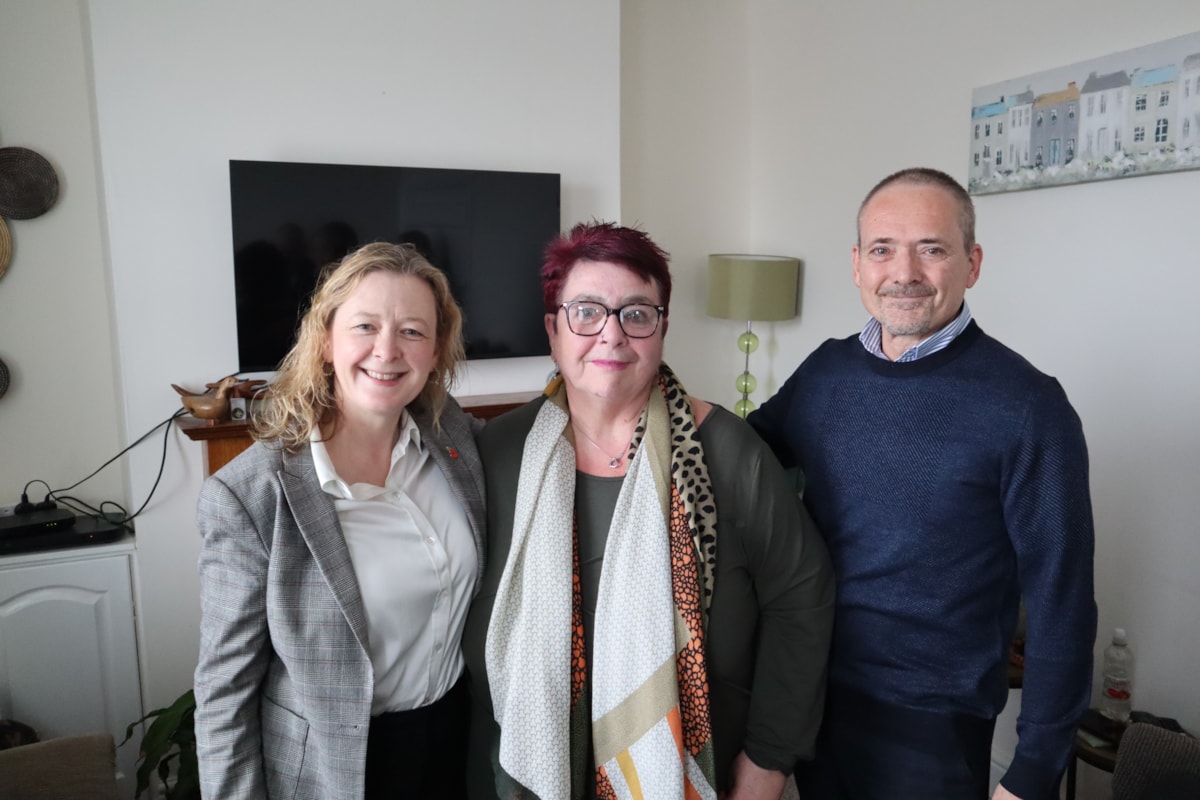 Left to right: Cabinet Secretary for Housing and Local Government, Jayne Bryant, Care & Repair client Gillian Arnold, Chief Executive of Care & Repair Cymru Chris Jones