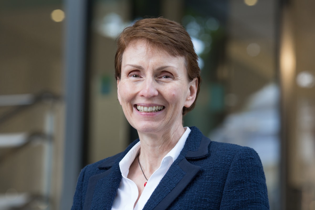 Helen Sharman headshot