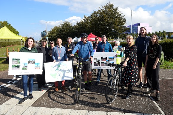 LATEST NEWS: Launch of upgraded walking, wheeling and cycling route rounds off Scotland’s Climate Week in Edinburgh: Transport Convener Scott Arthur is joined by ward members, community members and stakeholders to celebrate