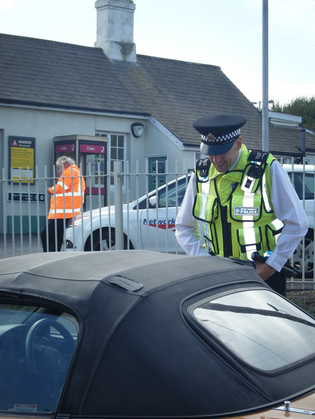 EAST SUSSEX RESIDENTS TOLD DON’T RUN THE RISK AT LEVEL CROSSINGS: Level Crossing Awareness - Berwick 1