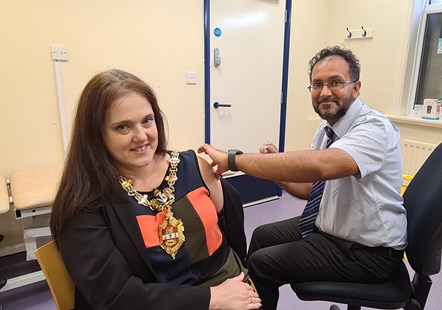 Mayor receives flu jab