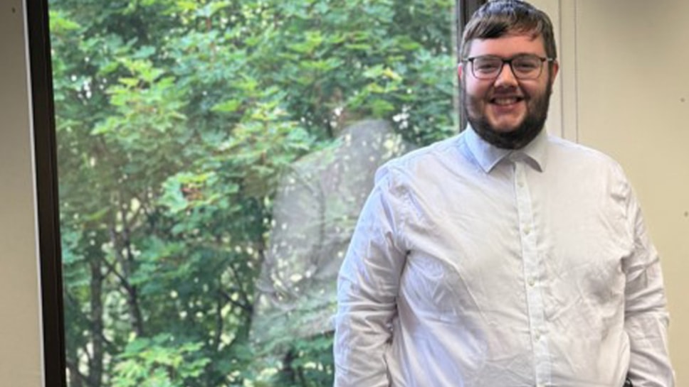 Caner, who is celebrating after securing a new job thanks to tailored support from Connect to Work-2