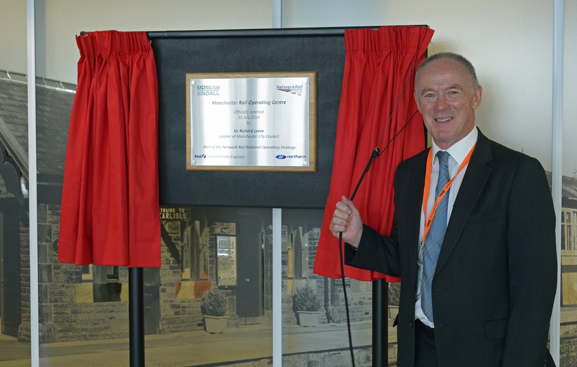Sir Richard Leese, leader of Manchester City Council, officially opens the Manchester Rail Operating Centre (ROC)