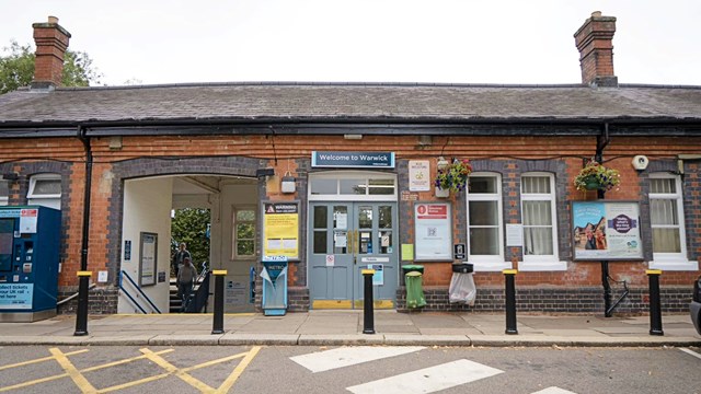 Warwick station ticket office: Warwick station ticket office