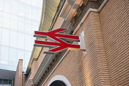 National rail roundel
