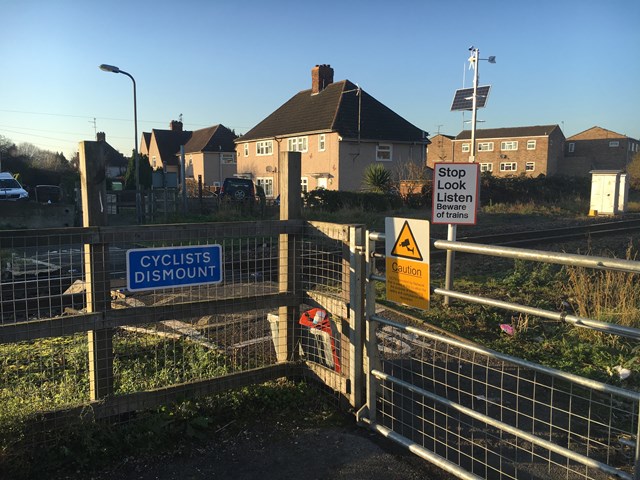 Aylesbury level crossing closed after repeated deliberate misuse: Penn Road level crossing, Aylesbury