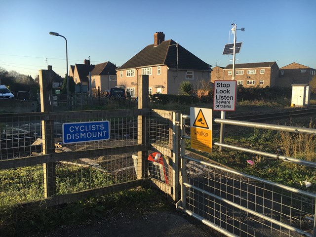 Penn Road level crossing, Aylesbury