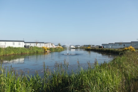 Caravan lake view at Thornwick Bay