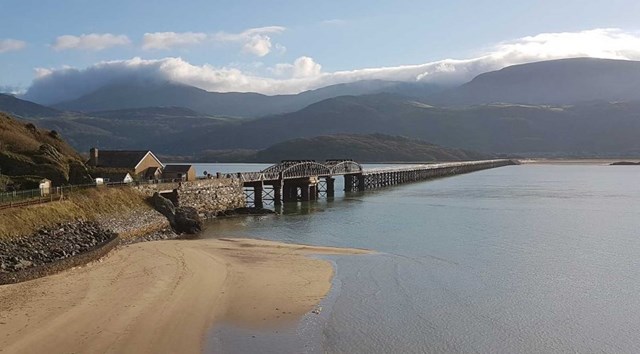 Barmouth Viaduct restoration recommences following summer staycation boost: Barmouth Viaduct 1